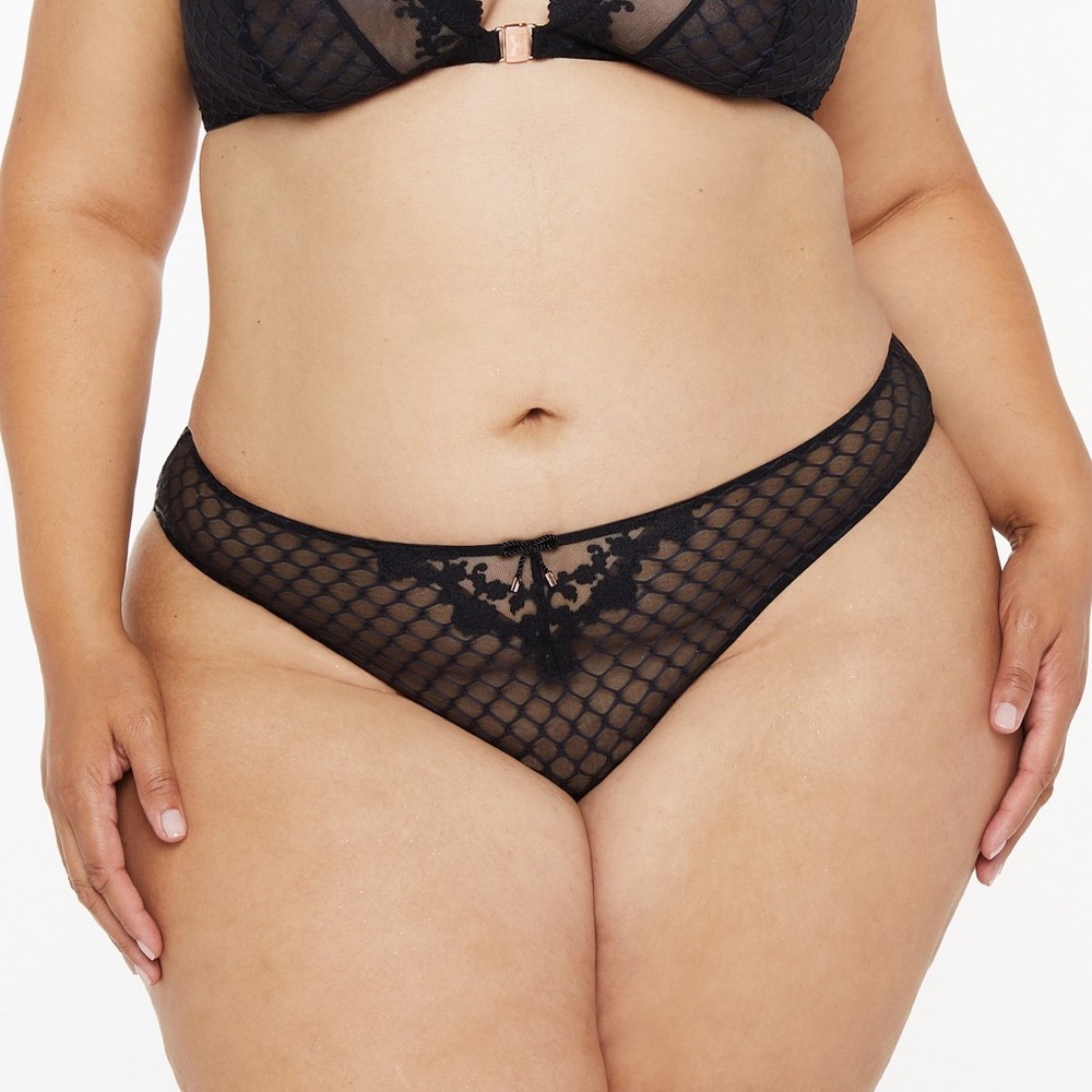 SAVAGE X FENTY Baroque Bodage OpenBack Brazilian Undie in Black Caviar Sz 1X NWT